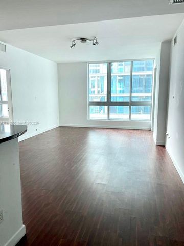 300 S Biscayne Blvd T-1404, Miami, FL 33131