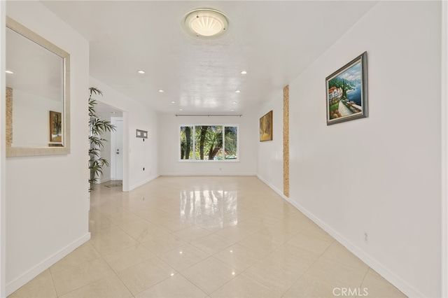 10091 Decima, Westminster, CA 92683