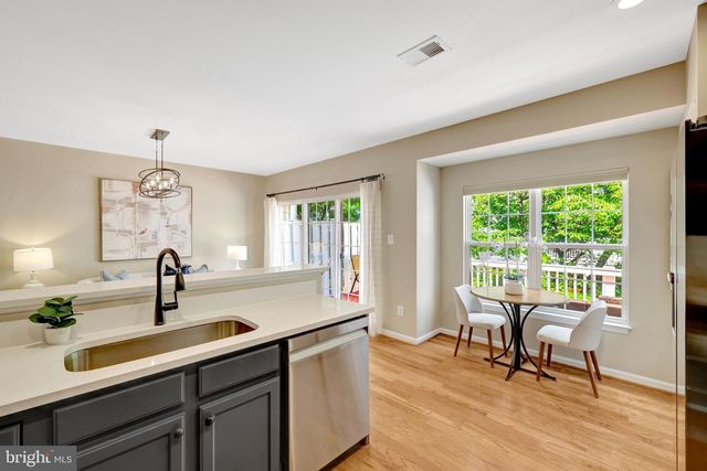1982 LOGAN MANOR DR, Reston, VA 20190