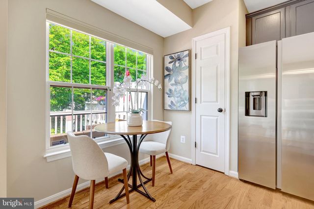 1982 LOGAN MANOR DR, Reston, VA 20190