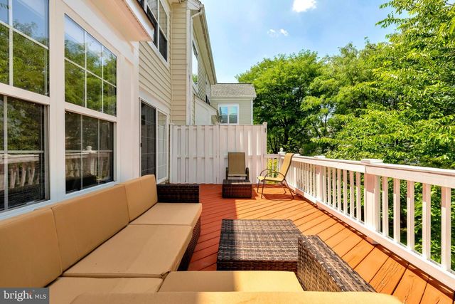 1982 LOGAN MANOR DR, Reston, VA 20190