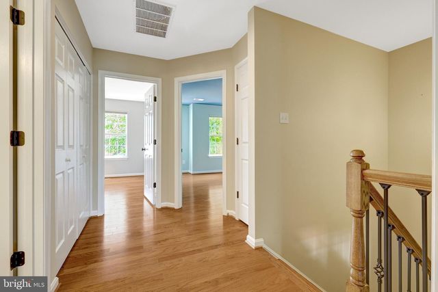 1982 LOGAN MANOR DR, Reston, VA 20190