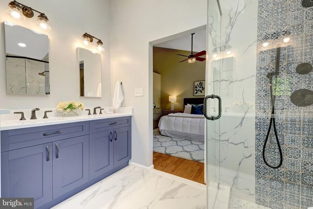1982 LOGAN MANOR DR, Reston, VA 20190