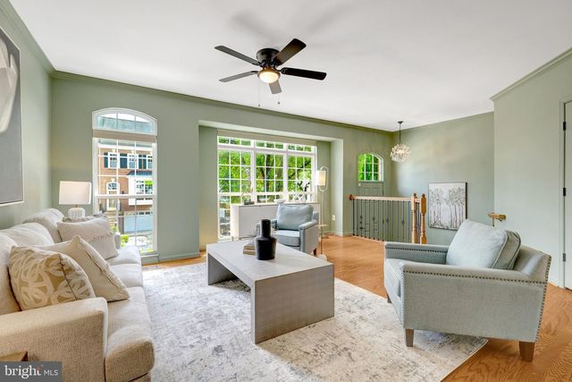 1982 LOGAN MANOR DR, Reston, VA 20190