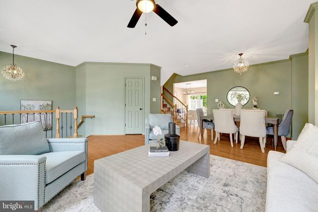 1982 LOGAN MANOR DR, Reston, VA 20190
