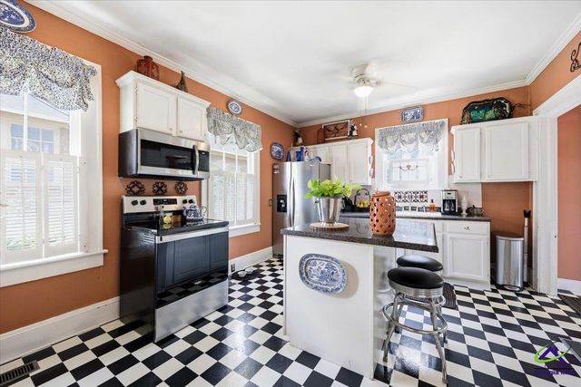 124 Desoto Place, Macon, GA 31204