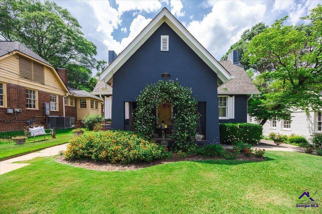 124 Desoto Place, Macon, GA 31204