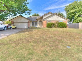 7713 NW 101st Street, Oklahoma City, OK 73162