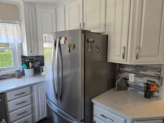 402 Park Avenue, Yale, MI 48097