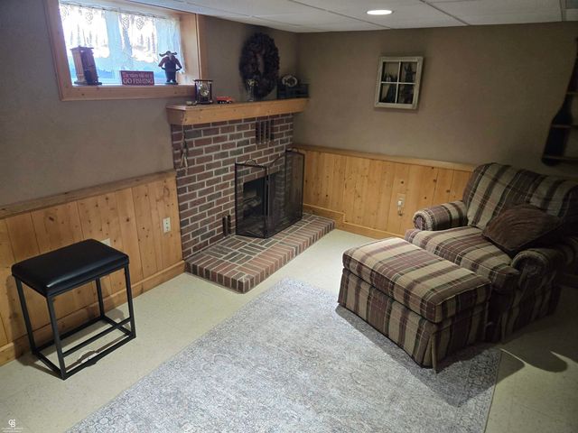 402 Park Avenue, Yale, MI 48097