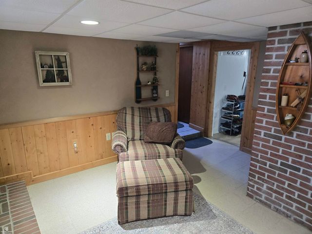 402 Park Avenue, Yale, MI 48097