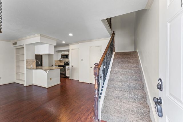 2800 Jeanetta Street 1402, Houston, TX 77063