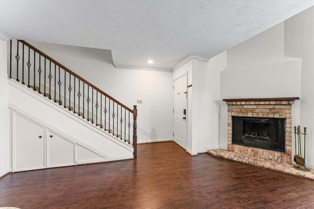 2800 Jeanetta Street 1402, Houston, TX 77063