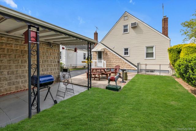 1026 N 2nd Street, New Hyde Park, NY 11040