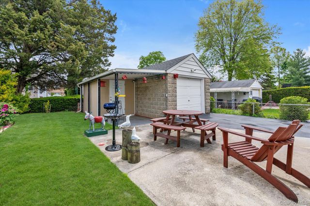 1026 N 2nd Street, New Hyde Park, NY 11040