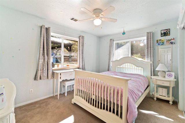 649 Pleasant Valley Road, Merlin, OR 97532