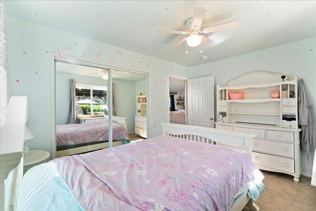 649 Pleasant Valley Road, Merlin, OR 97532