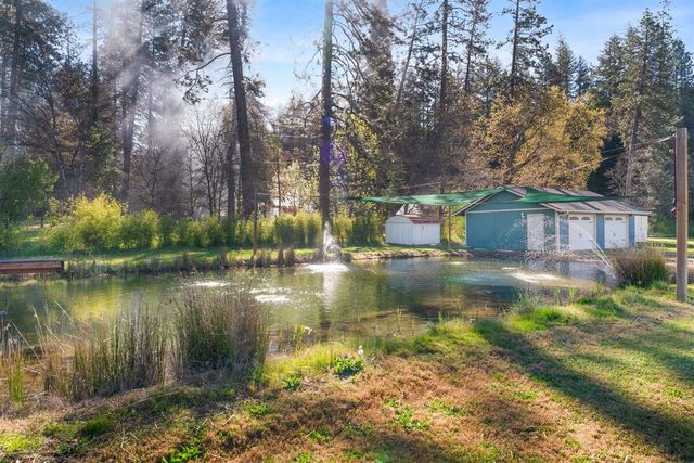 649 Pleasant Valley Road, Merlin, OR 97532