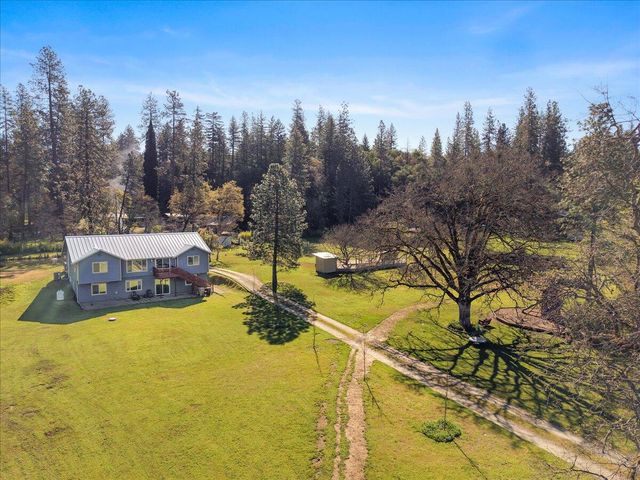 649 Pleasant Valley Road, Merlin, OR 97532