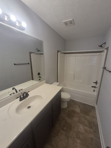 1284 Eagles View Dr, Clarksville, TN 37040