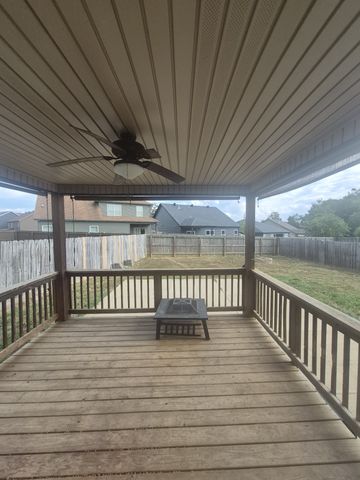 1284 Eagles View Dr, Clarksville, TN 37040