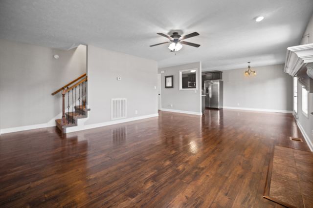 1284 Eagles View Dr, Clarksville, TN 37040