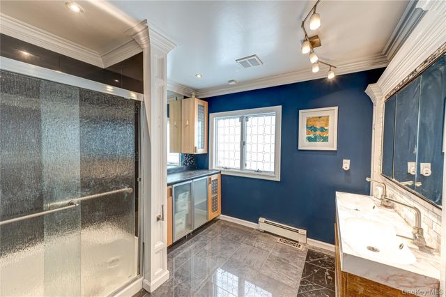 28 Barnsley Crescent, Mount Sinai, NY 11766