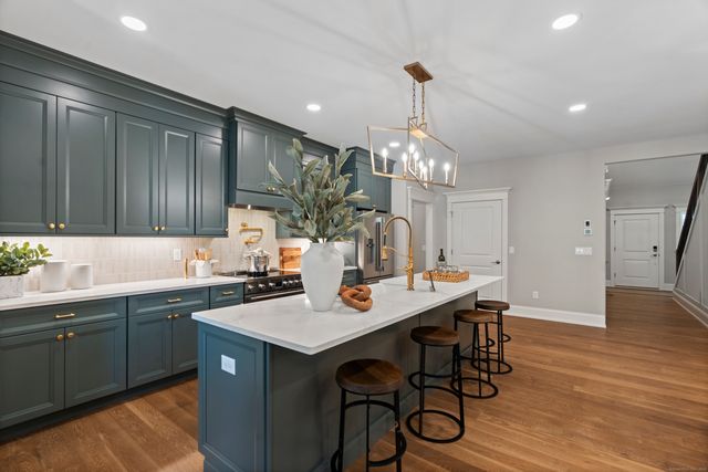 1093 St Andrews Drive Lot 7, Oxford, CT 06478