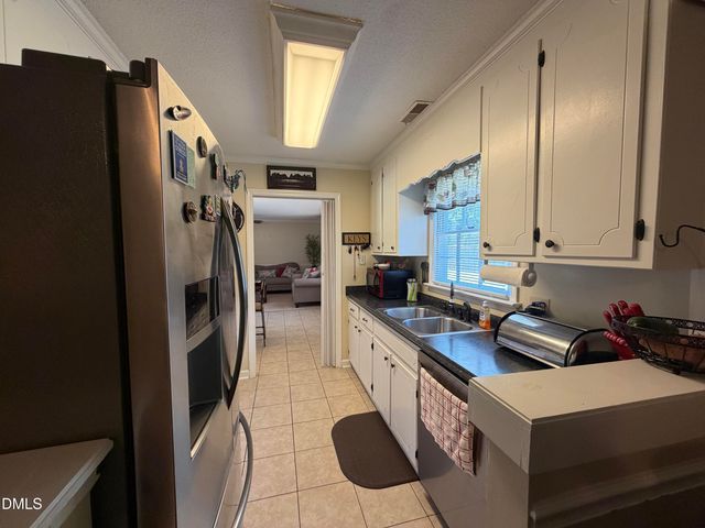206 White Oak Road, Goldsboro, NC 27534