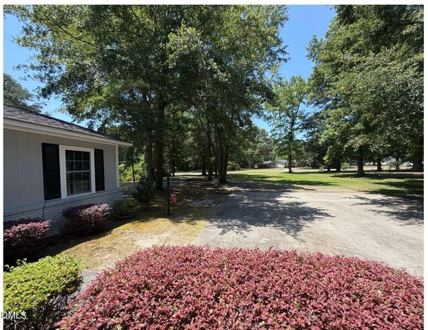 206 White Oak Road, Goldsboro, NC 27534