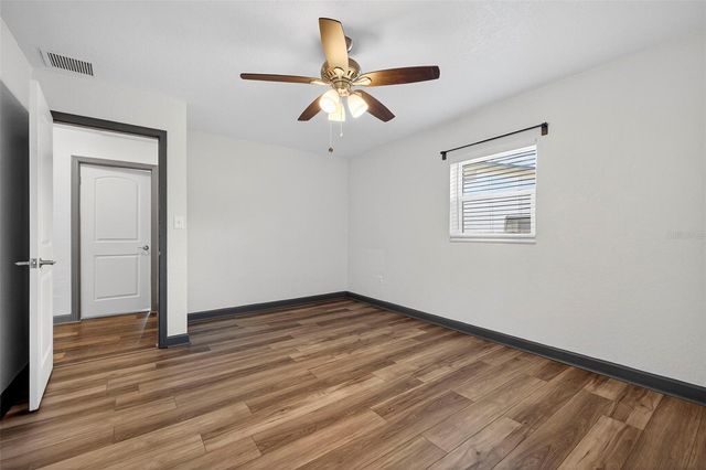 1210 46TH AVENUE N, St Petersburg, FL 33702