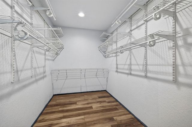 1210 46TH AVENUE N, St Petersburg, FL 33702