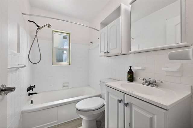 1210 46TH AVENUE N, St Petersburg, FL 33702