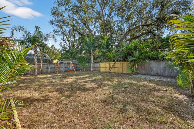 1210 46TH AVENUE N, St Petersburg, FL 33702