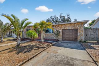 1210 46TH AVENUE N, St Petersburg, FL 33702