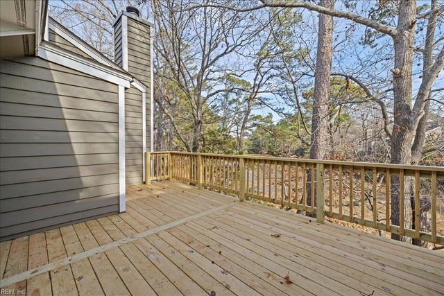 2718 Seashore CV, Virginia Beach, VA 23454