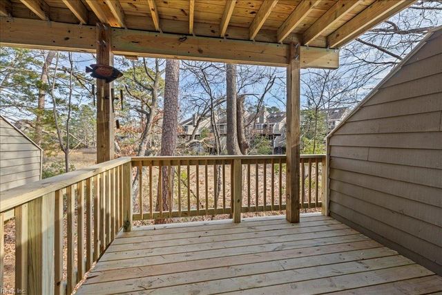 2718 Seashore CV, Virginia Beach, VA 23454