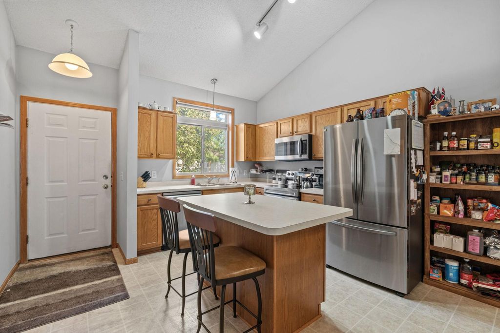 1585 Chartreux Avenue, Shakopee, MN 55379 — photo 3