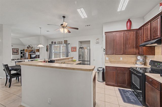 9225 Comanche Ridge Drive, Fort Worth, TX 76131