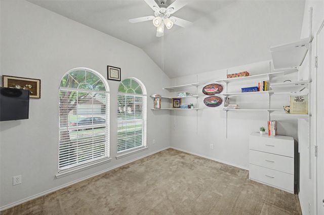 9225 Comanche Ridge Drive, Fort Worth, TX 76131