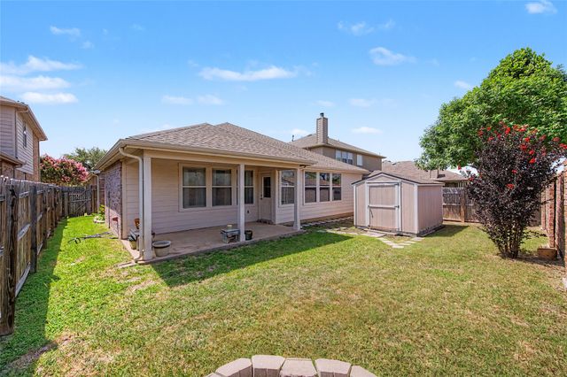 9225 Comanche Ridge Drive, Fort Worth, TX 76131