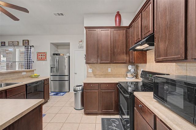 9225 Comanche Ridge Drive, Fort Worth, TX 76131