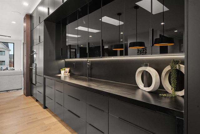 3453 E 46th Ct, Spokane, WA 99223