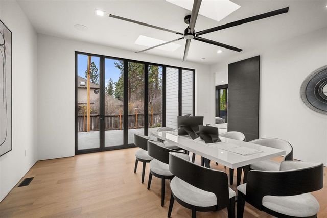 3453 E 46th Ct, Spokane, WA 99223