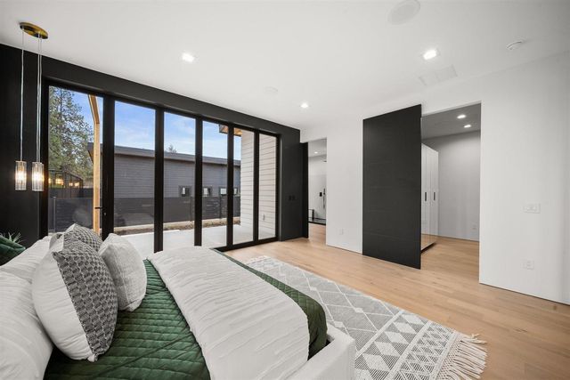 3453 E 46th Ct, Spokane, WA 99223