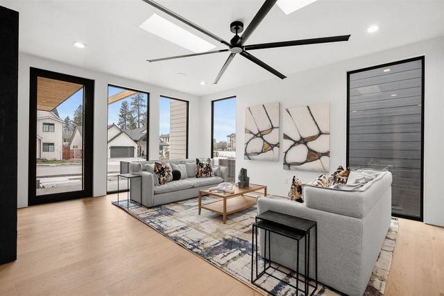 3453 E 46th Ct, Spokane, WA 99223