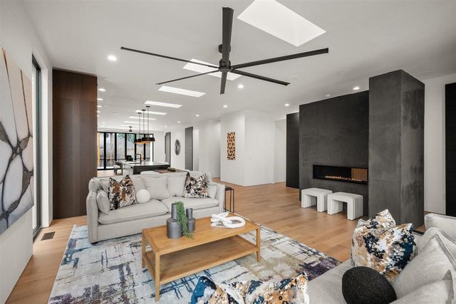 3453 E 46th Ct, Spokane, WA 99223