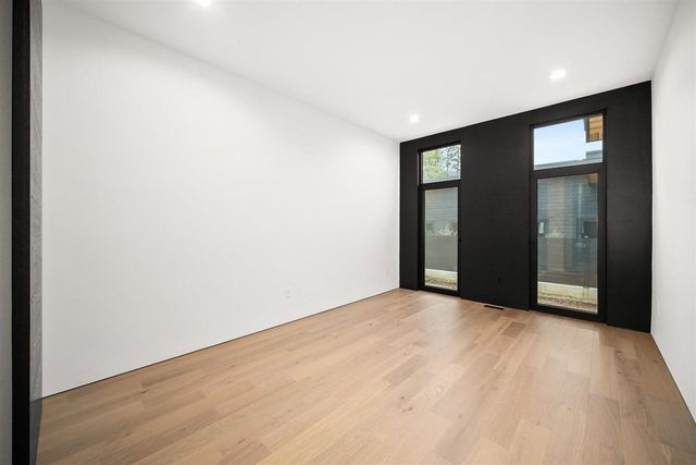 3453 E 46th Ct, Spokane, WA 99223