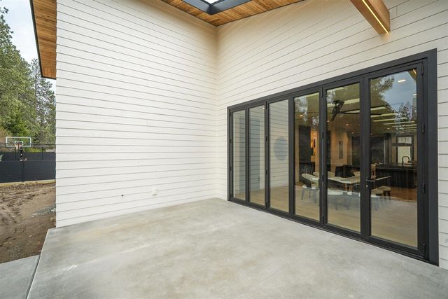 3453 E 46th Ct, Spokane, WA 99223