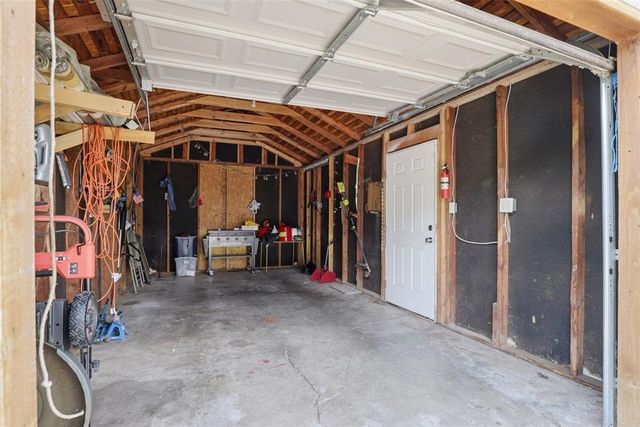 910 Stansell Drive, Midwest City, OK 73110